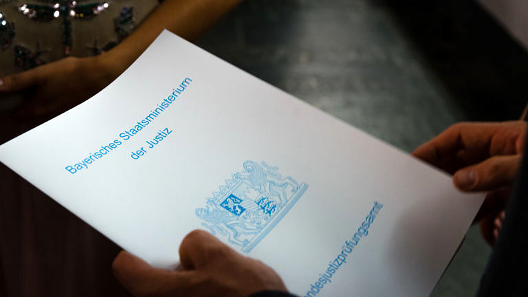 Beitragsbild für Academic qualification